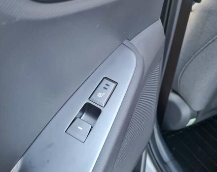 Серый Хендай Ioniq, объемом двигателя 0 л и пробегом 37 тыс. км за 16700 $, фото 1 на Automoto.ua