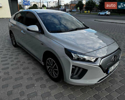 Сірий Хендай Ioniq, об'ємом двигуна 0 л та пробігом 20 тис. км за 19500 $, фото 5 на Automoto.ua