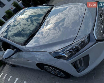 Сірий Хендай Ioniq, об'ємом двигуна 0 л та пробігом 20 тис. км за 19500 $, фото 9 на Automoto.ua