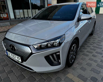 Сірий Хендай Ioniq, об'ємом двигуна 0 л та пробігом 20 тис. км за 19500 $, фото 1 на Automoto.ua