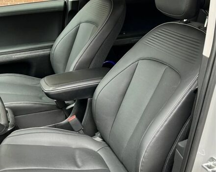 Сірий Хендай Ioniq, об'ємом двигуна 0 л та пробігом 163 тис. км за 22999 $, фото 5 на Automoto.ua
