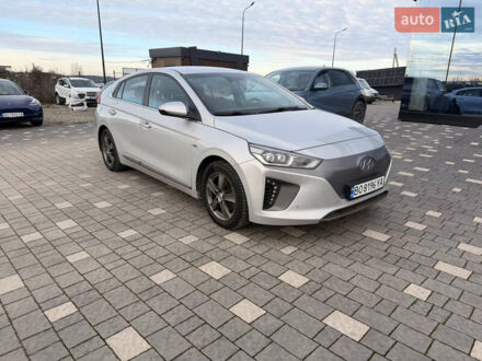Серый Хендай Ioniq, объемом двигателя 0 л и пробегом 74 тыс. км за 12800 $, фото 1 на Automoto.ua