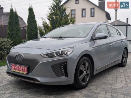 Хендай Ioniq 2016 в Виннице на Automoto.ua Серый Хендай Ioniq, объемом двигателя 0 л и пробегом 129 тыс. км за 12999 $, фото 1 на Automoto.ua