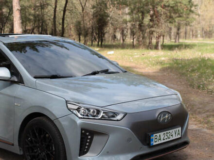 Сірий Хендай Ioniq, об'ємом двигуна 0 л та пробігом 169 тис. км за 12150 $, фото 1 на Automoto.ua