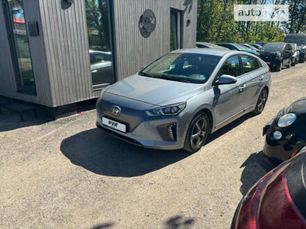 Сірий Хендай Ioniq, об'ємом двигуна 0 л та пробігом 175 тис. км за 13900 $, фото 1 на Automoto.ua