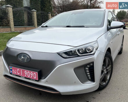 Сірий Хендай Ioniq, об'ємом двигуна 0 л та пробігом 150 тис. км за 12490 $, фото 1 на Automoto.ua