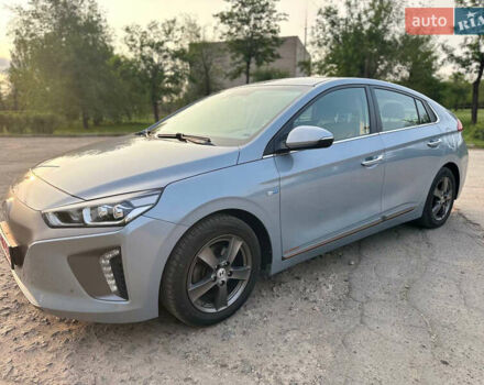 Сірий Хендай Ioniq, об'ємом двигуна 0 л та пробігом 79 тис. км за 13500 $, фото 1 на Automoto.ua