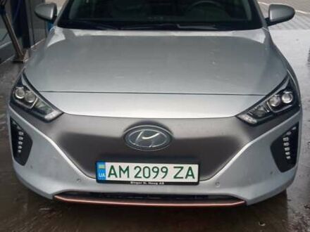 Хендай Ioniq 2018 в Житомире на Automoto.ua Серый Хендай Ioniq, объемом двигателя 0 л и пробегом 120 тыс. км за 13000 $, фото 1 на Automoto.ua