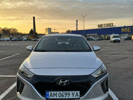 Серый Хендай Ioniq, объемом двигателя 0 л и пробегом 100 тыс. км за 13500 $, фото 1 на Automoto.ua