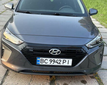 Сірий Хендай Ioniq, об'ємом двигуна 1.6 л та пробігом 150 тис. км за 13000 $, фото 1 на Automoto.ua