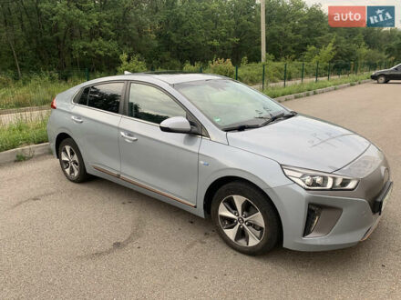 Сірий Хендай Ioniq, об'ємом двигуна 0 л та пробігом 77 тис. км за 14500 $, фото 1 на Automoto.ua