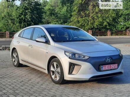 Сірий Хендай Ioniq, об'ємом двигуна 0 л та пробігом 96 тис. км за 13290 $, фото 1 на Automoto.ua