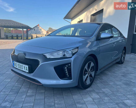Сірий Хендай Ioniq, об'ємом двигуна 0 л та пробігом 115 тис. км за 11700 $, фото 1 на Automoto.ua