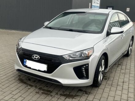 Сірий Хендай Ioniq, об'ємом двигуна 1.6 л та пробігом 59 тис. км за 15300 $, фото 1 на Automoto.ua