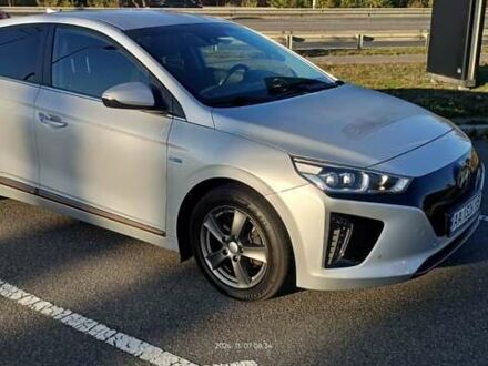 Серый Хендай Ioniq, объемом двигателя 0 л и пробегом 97 тыс. км за 14500 $, фото 1 на Automoto.ua