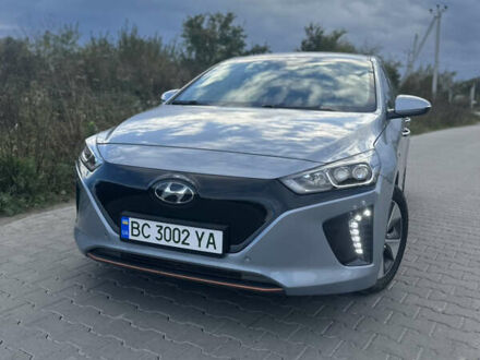 Серый Хендай Ioniq, объемом двигателя 0 л и пробегом 63 тыс. км за 16500 $, фото 1 на Automoto.ua