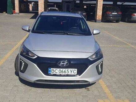 Хендай Ioniq 2018 у Львові на Automoto.ua Сірий Хендай Ioniq, об'ємом двигуна 0 л та пробігом 100 тис. км за 10800 $, фото 1 на Automoto.ua