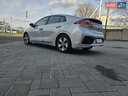 Хендай Ioniq 2018 в Стрые на Automoto.ua Серый Хендай Ioniq, объемом двигателя 0 л и пробегом 113 тыс. км за 11700 $, фото 1 на Automoto.ua