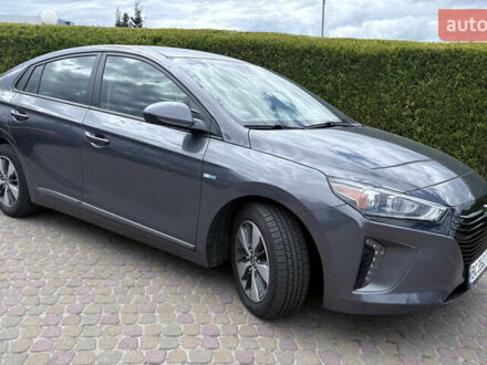 Хендай Ioniq 2019 в Львове на Automoto.ua Серый Хендай Ioniq, объемом двигателя 1.58 л и пробегом 65 тыс. км за 16999 $, фото 1 на Automoto.ua