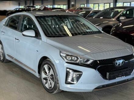 Хендай Ioniq 2019 у Києві на Automoto.ua Сірий Хендай Ioniq, об'ємом двигуна 0 л та пробігом 71 тис. км за 10100 $, фото 1 на Automoto.ua