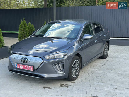 Серый Хендай Ioniq, объемом двигателя 0 л и пробегом 65 тыс. км за 15900 $, фото 1 на Automoto.ua