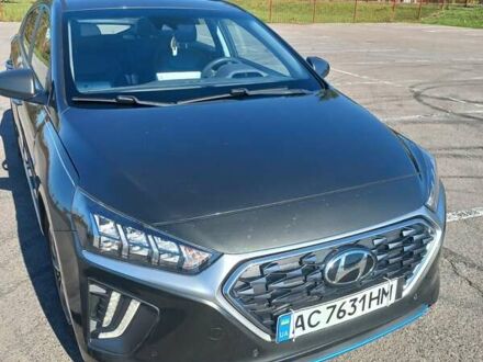 Хендай Ioniq 2020 в Луцке на Automoto.ua Серый Хендай Ioniq, объемом двигателя 1.58 л и пробегом 48 тыс. км за 19500 $, фото 1 на Automoto.ua
