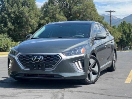 Серый Хендай Ioniq, объемом двигателя 1.6 л и пробегом 32 тыс. км за 11900 $, фото 1 на Automoto.ua