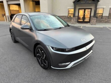 Серый Хендай Ioniq, объемом двигателя 0 л и пробегом 11 тыс. км за 19400 $, фото 1 на Automoto.ua