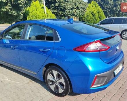 Синий Хендай Ioniq, объемом двигателя 0 л и пробегом 152 тыс. км за 12300 $, фото 7 на Automoto.ua