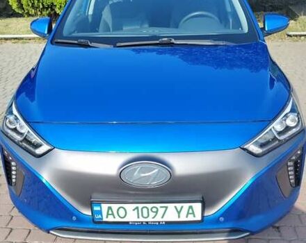 Синий Хендай Ioniq, объемом двигателя 0 л и пробегом 152 тыс. км за 12300 $, фото 2 на Automoto.ua