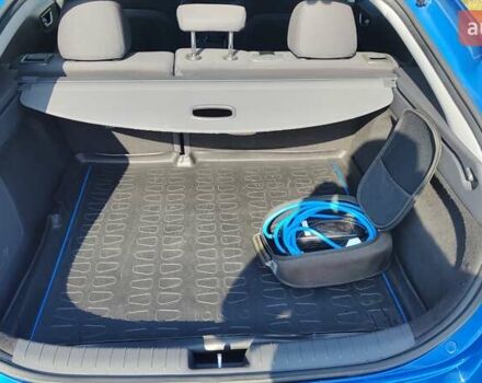 Синий Хендай Ioniq, объемом двигателя 0 л и пробегом 152 тыс. км за 12300 $, фото 10 на Automoto.ua