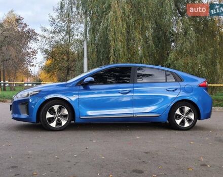 Синий Хендай Ioniq, объемом двигателя 0 л и пробегом 184 тыс. км за 11200 $, фото 11 на Automoto.ua