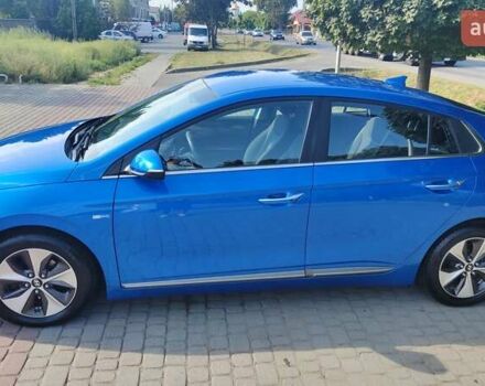 Синий Хендай Ioniq, объемом двигателя 0 л и пробегом 152 тыс. км за 12300 $, фото 5 на Automoto.ua