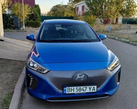 Синий Хендай Ioniq, объемом двигателя 0 л и пробегом 82 тыс. км за 13600 $, фото 13 на Automoto.ua