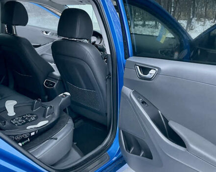 Синій Хендай Ioniq, об'ємом двигуна 0 л та пробігом 82 тис. км за 13999 $, фото 16 на Automoto.ua