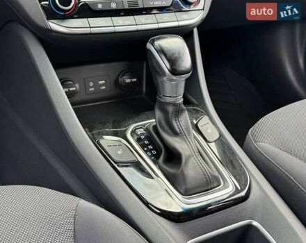 Синій Хендай Ioniq, об'ємом двигуна 1.58 л та пробігом 177 тис. км за 12990 $, фото 28 на Automoto.ua