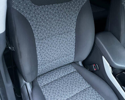 Синий Хендай Ioniq, объемом двигателя 0 л и пробегом 125 тыс. км за 14000 $, фото 6 на Automoto.ua