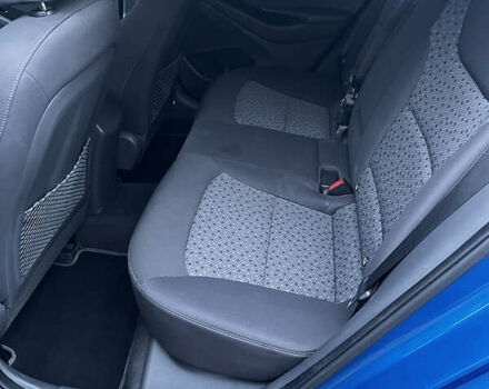 Синий Хендай Ioniq, объемом двигателя 0 л и пробегом 125 тыс. км за 14000 $, фото 14 на Automoto.ua