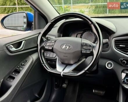 Синій Хендай Ioniq, об'ємом двигуна 1.58 л та пробігом 177 тис. км за 12990 $, фото 25 на Automoto.ua