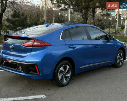 Синий Хендай Ioniq, объемом двигателя 1.6 л и пробегом 199 тыс. км за 12400 $, фото 15 на Automoto.ua