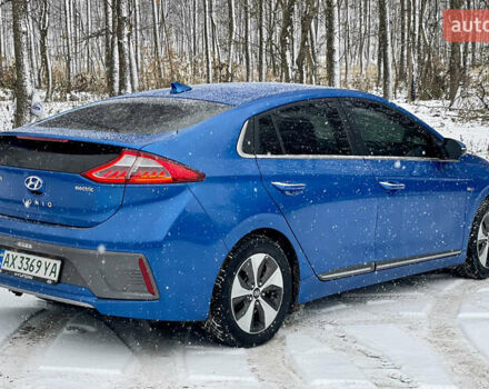 Синій Хендай Ioniq, об'ємом двигуна 0 л та пробігом 82 тис. км за 13999 $, фото 6 на Automoto.ua