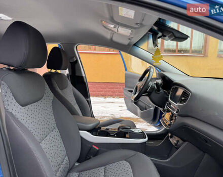 Синій Хендай Ioniq, об'ємом двигуна 0 л та пробігом 97 тис. км за 10999 $, фото 19 на Automoto.ua