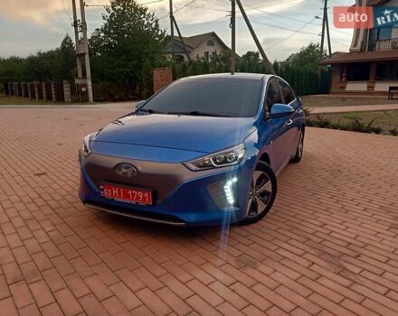Синий Хендай Ioniq, объемом двигателя 0 л и пробегом 84 тыс. км за 12950 $, фото 2 на Automoto.ua