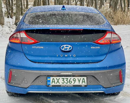 Синій Хендай Ioniq, об'ємом двигуна 0 л та пробігом 82 тис. км за 13999 $, фото 5 на Automoto.ua
