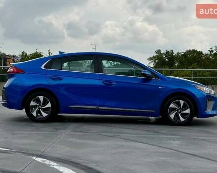Синій Хендай Ioniq, об'ємом двигуна 1.58 л та пробігом 177 тис. км за 12990 $, фото 6 на Automoto.ua