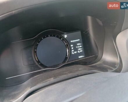 Синий Хендай Ioniq, объемом двигателя 0 л и пробегом 82 тыс. км за 13600 $, фото 20 на Automoto.ua