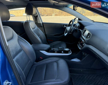 Синий Хендай Ioniq, объемом двигателя 0 л и пробегом 86 тыс. км за 12800 $, фото 11 на Automoto.ua