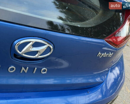 Синий Хендай Ioniq, объемом двигателя 1.6 л и пробегом 199 тыс. км за 12400 $, фото 6 на Automoto.ua