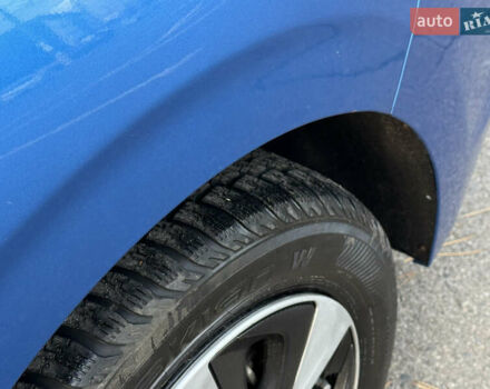 Синий Хендай Ioniq, объемом двигателя 1.6 л и пробегом 199 тыс. км за 12400 $, фото 11 на Automoto.ua