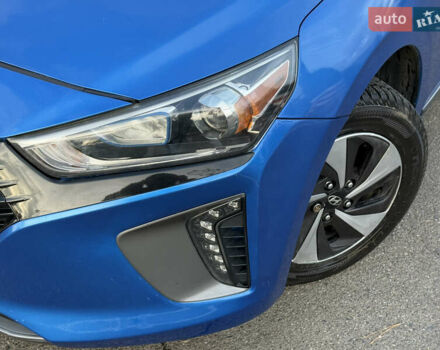 Синий Хендай Ioniq, объемом двигателя 1.6 л и пробегом 199 тыс. км за 12400 $, фото 2 на Automoto.ua